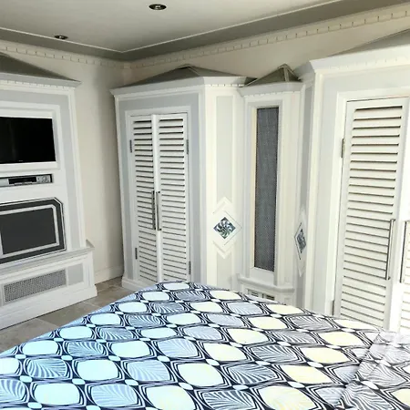 Lägenhet Moderne & Spacieux Au Coeur De *