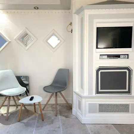 Lägenhet Moderne & Spacieux Au Coeur De *